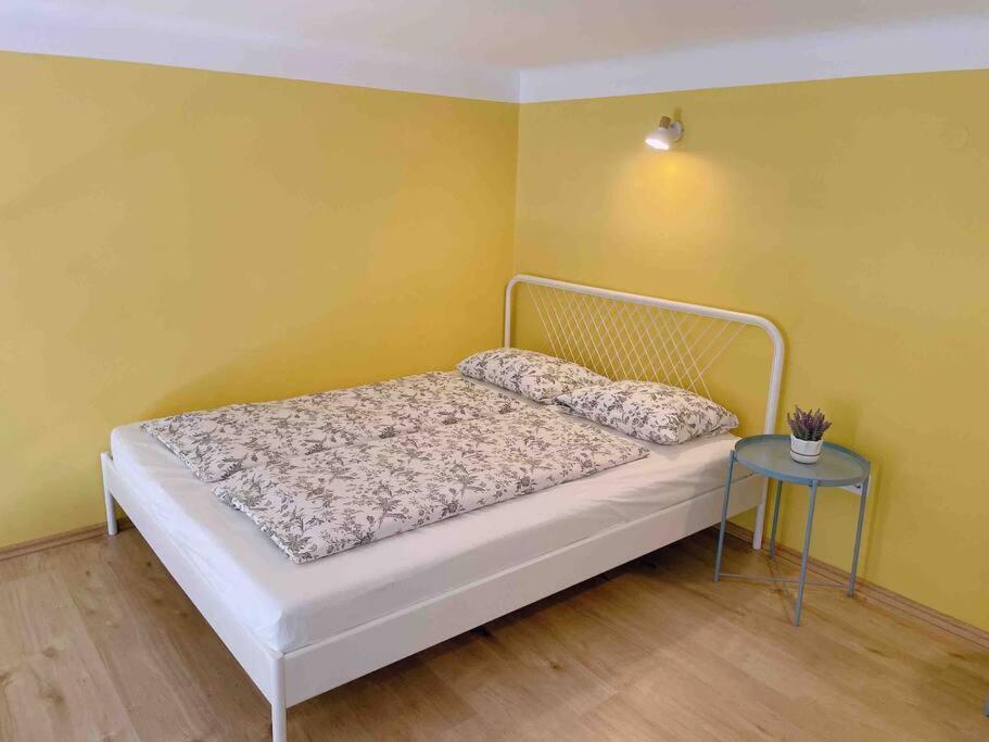 B Downtown Modern Apartman *